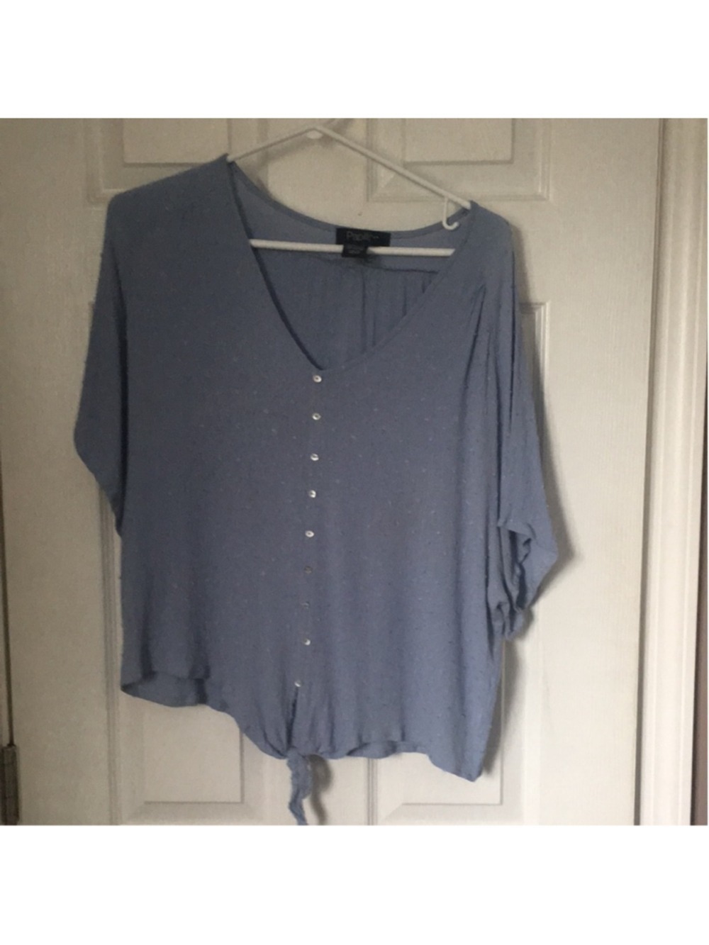 Papillon Short sleeve pullover tie front blouse large